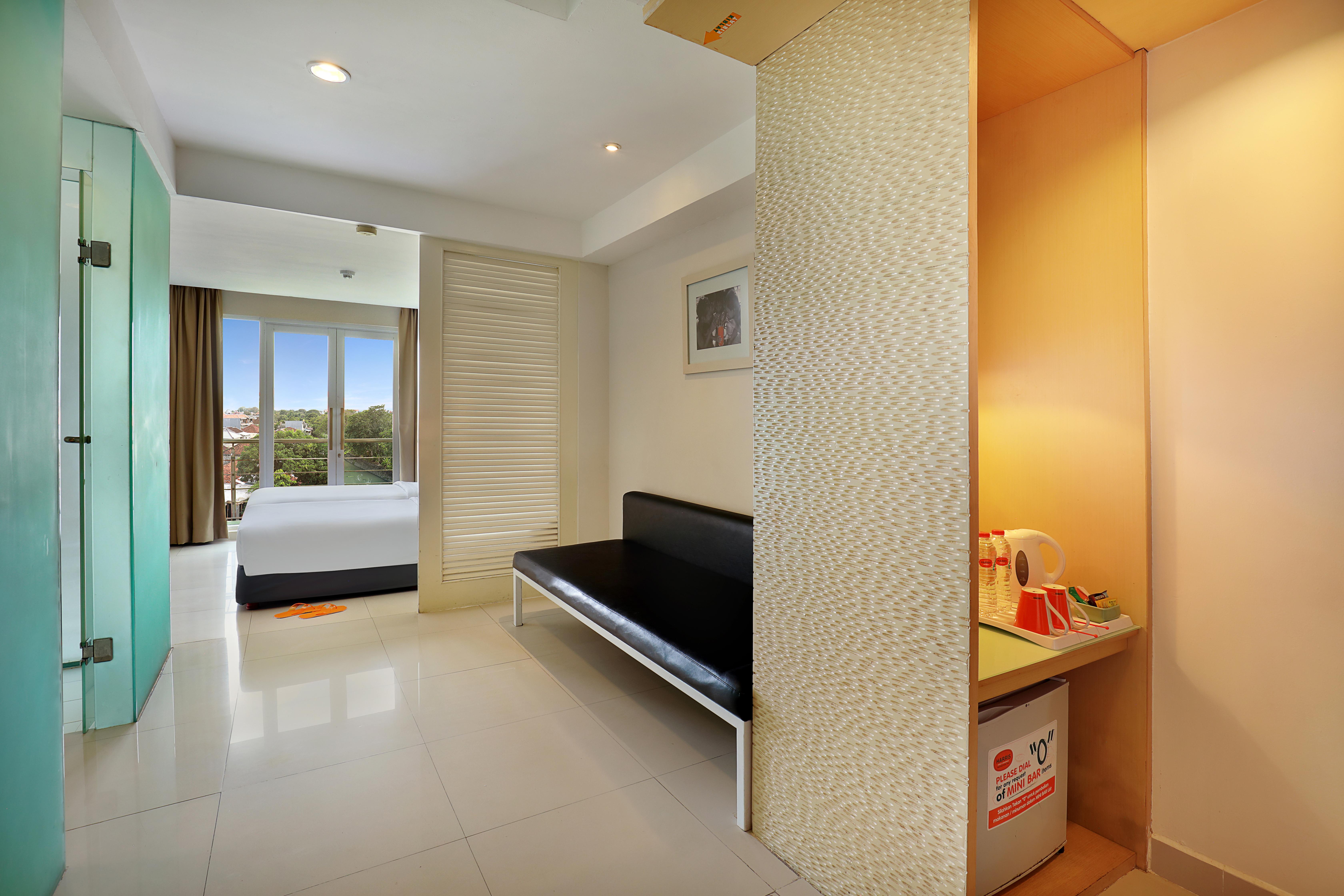 Harris Hotel & Residences Riverview Kuta, Bali Kuta Lombok Exteriör bild