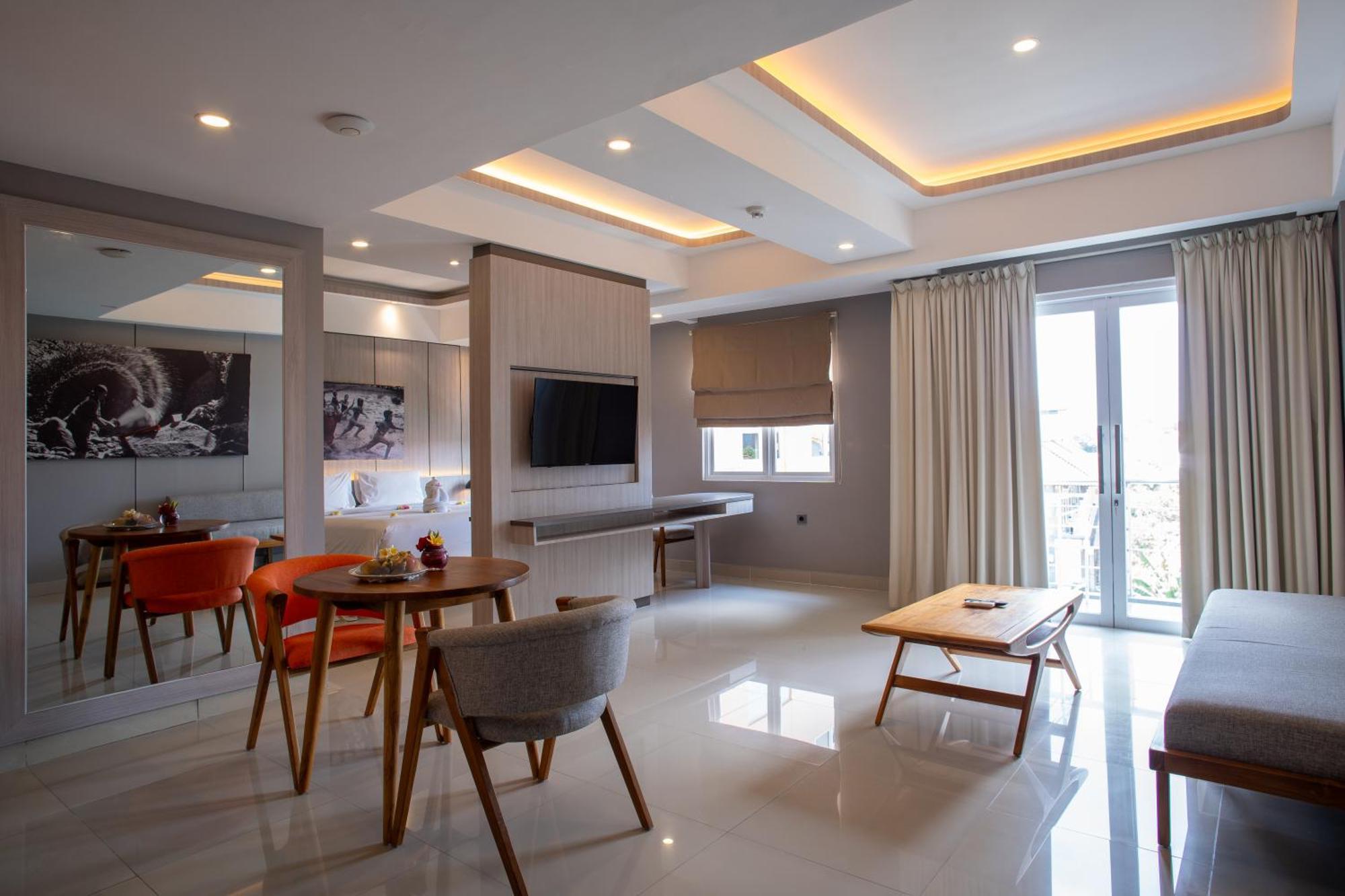 Harris Hotel & Residences Riverview Kuta, Bali Kuta Lombok Exteriör bild